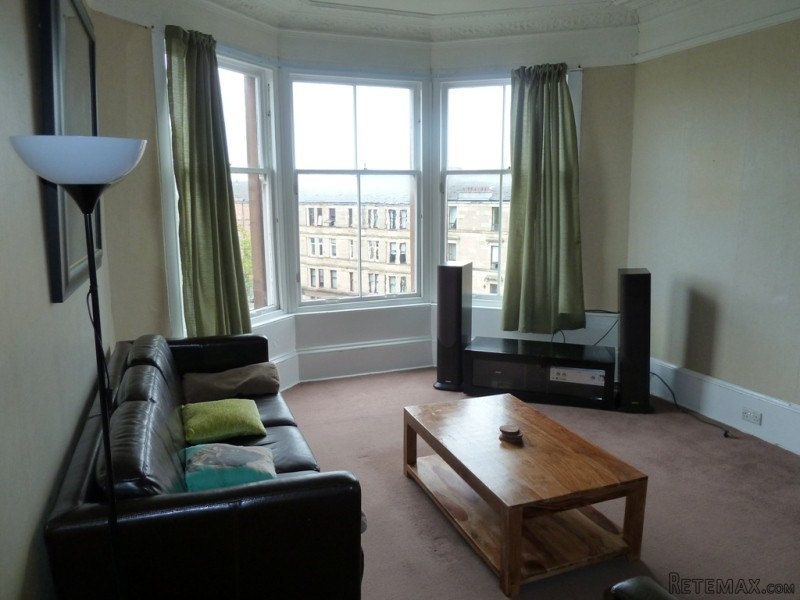 3/2 126 Dixon Ave, Govanhill, Glasgow.. - 2