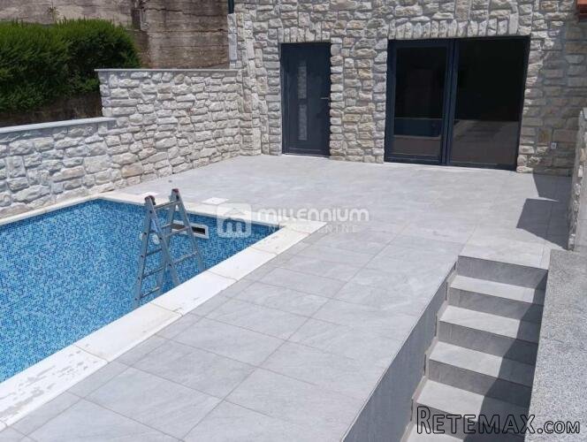 Bribir, 80m2, adaptirana starina, parking i bazen