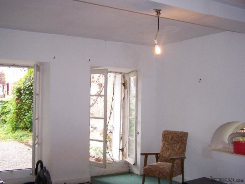 Pretty 3 Bedroom Stone House With Parts.. - 2