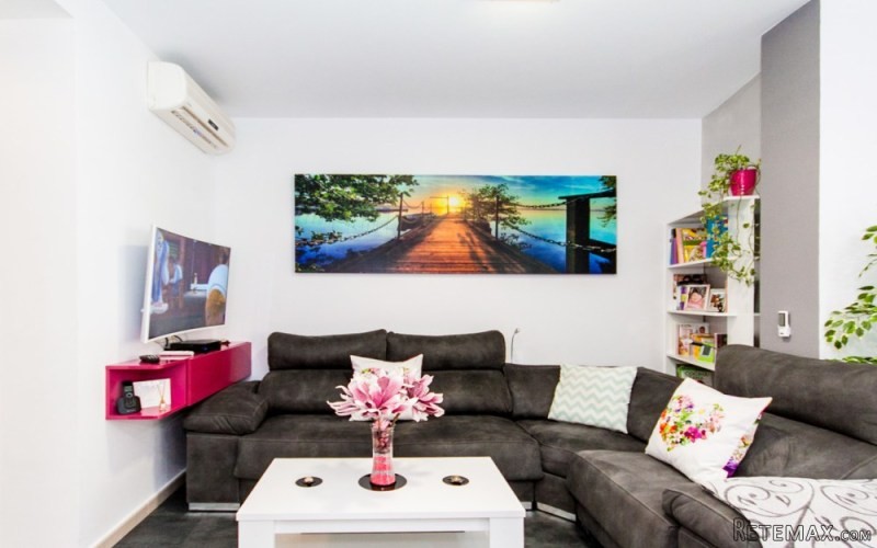 Apartment with Two Bedrooms in El.. - 2