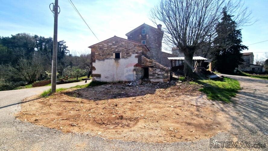 Istra,Grožnjan okolica-Dvije kamene kućice za obnovu - 2