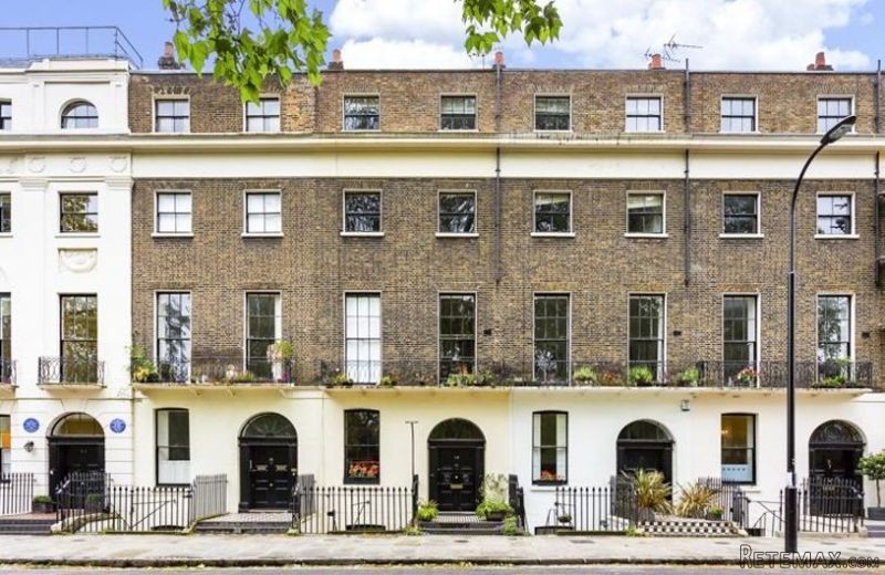 Mecklenburgh Square, Bloomsbury, WC1N - 2