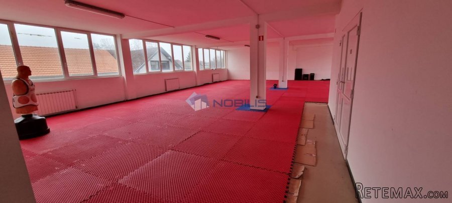 Samobor, centar, 428m2, 3 parking mjesta, 1. kat, lift - 2
