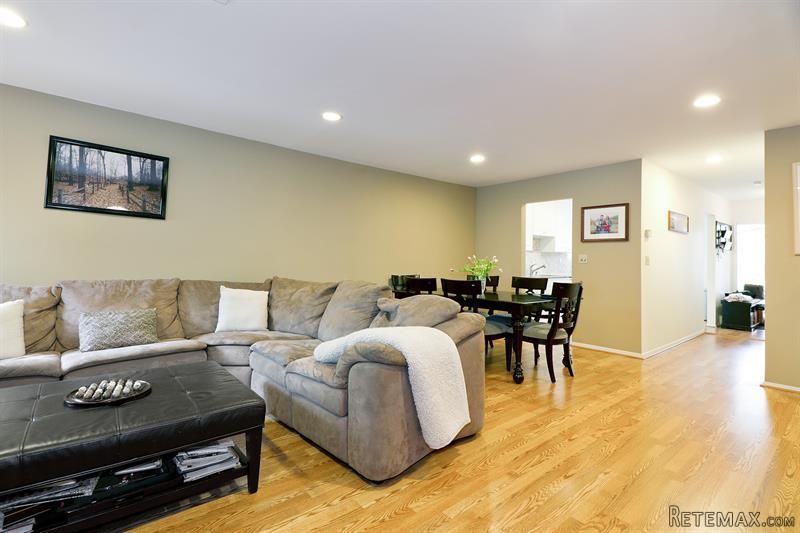 4 bedroom House For Sale: 187 Ivy Hill.. - 2
