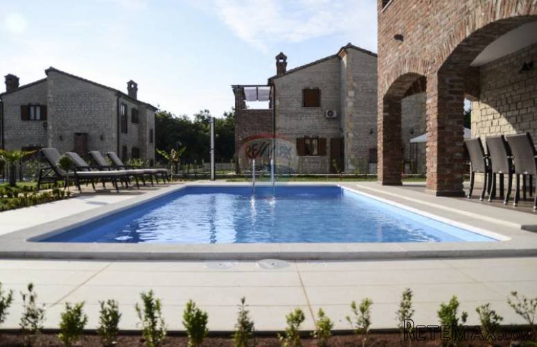 Kamena Villa u prekrasnom Resortu - 5