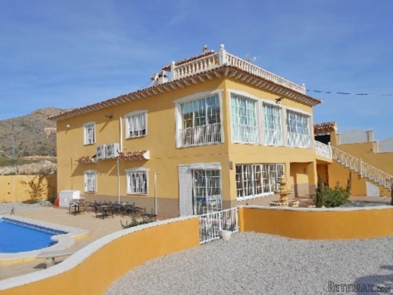 Macisvenda Murcia . 6 Bedrom Detached..