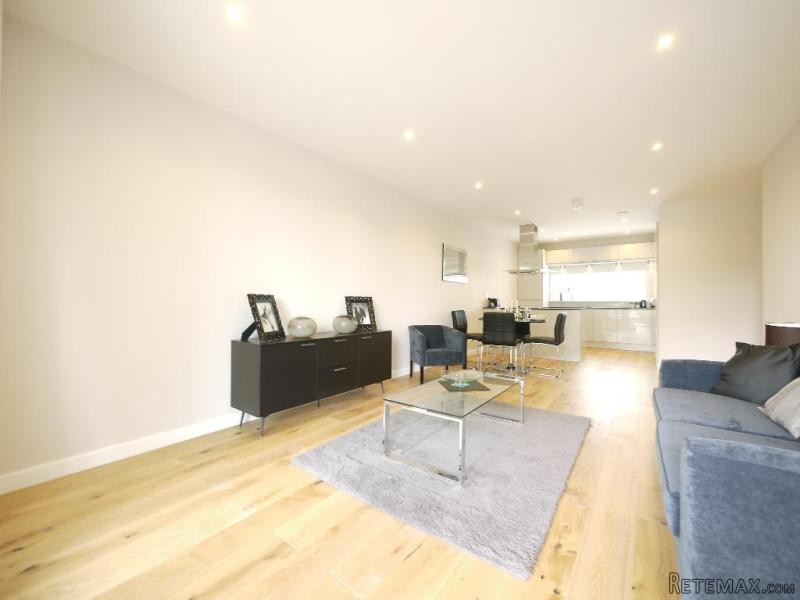 The Prestigious Amberley Waterfront.. - 2