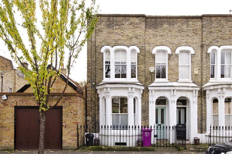 Property - London - For Sale