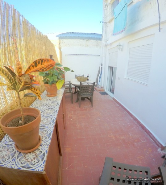 First floor flat all remodel and with a..