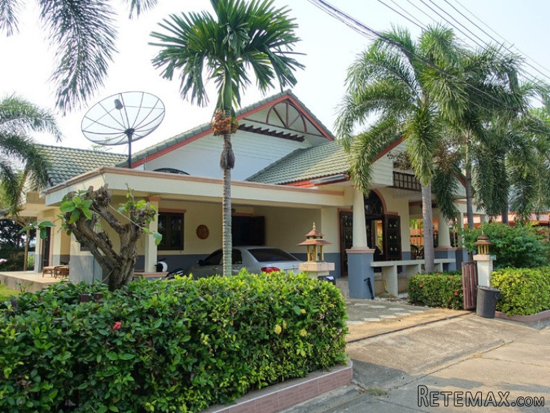 Spacious 3 bedroom house in lovely..