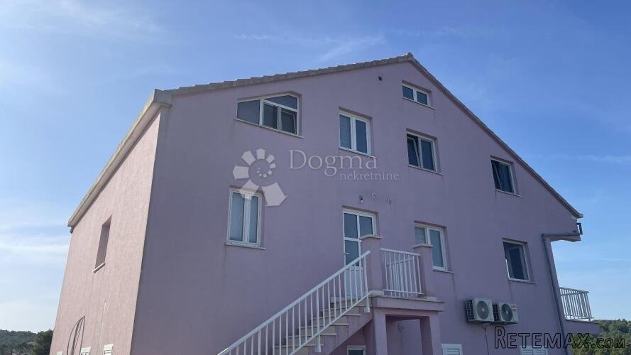 DVOETAŽNI APARTMAN LUMBARDA- KORČULA- CROATIA - 2