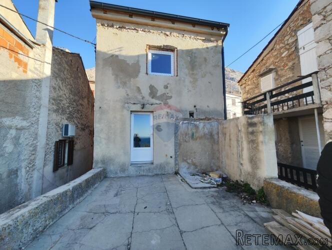 Otok Krk, Stara Baška - samostojeća kuća u fazi renovacije - 2