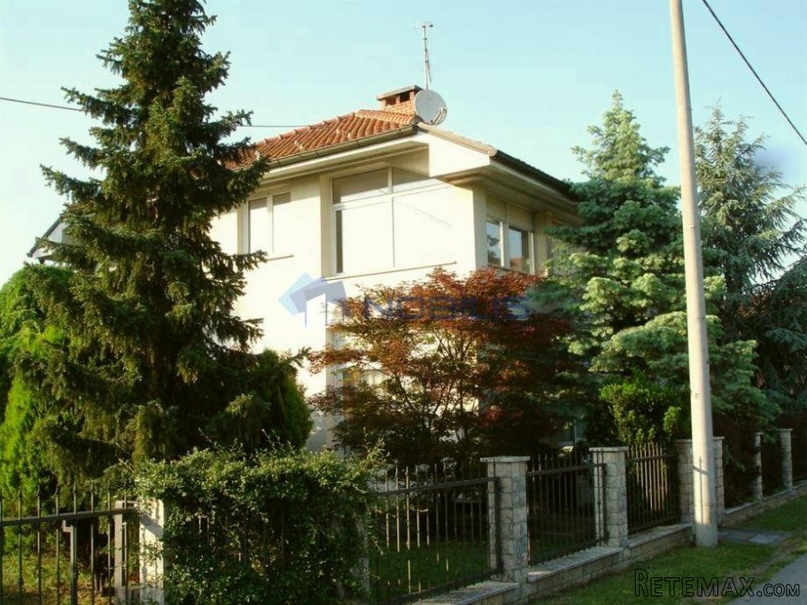 Zagreb (Lučko) kuća sa 2 stana, SNIŽENO - 3