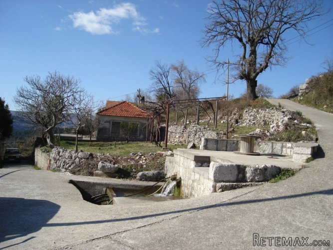 Kuca na prodaju - 4