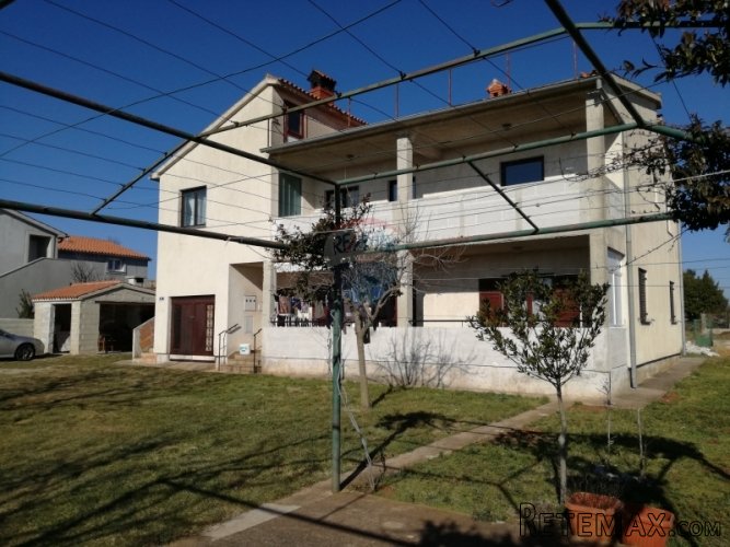 PULA , obiteljska-apartmanska kuća - 3