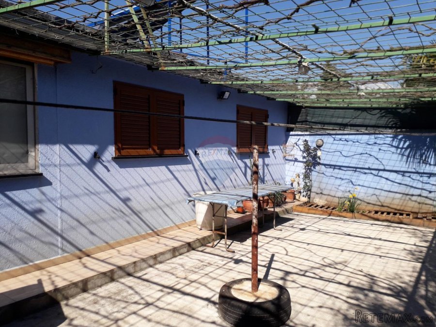 Istra,Medulin,stambeno-gospodarski objekat sa velikim tereno - 9