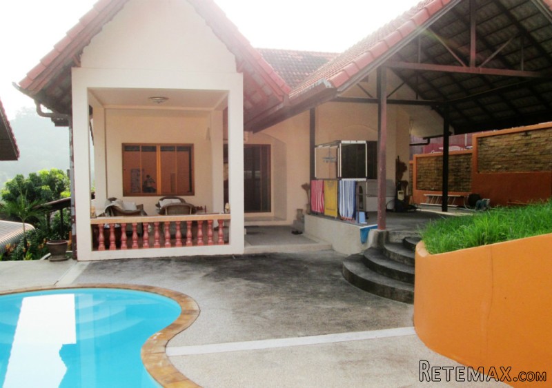 Pleasant 2-Storey Detached House with..