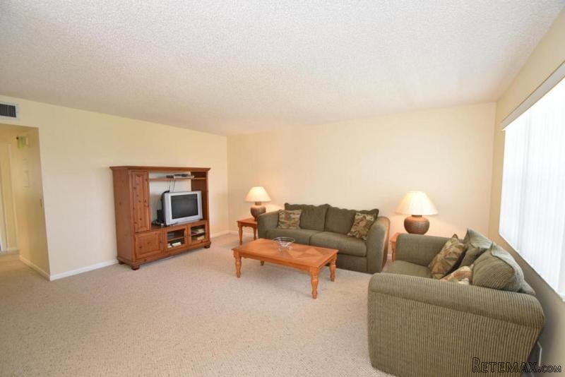765 Burgandy P, Delray Beach, FL -.. - 2
