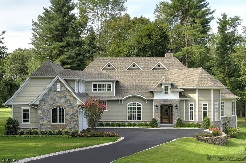 3 bedroom Detached House For Sale: 14..