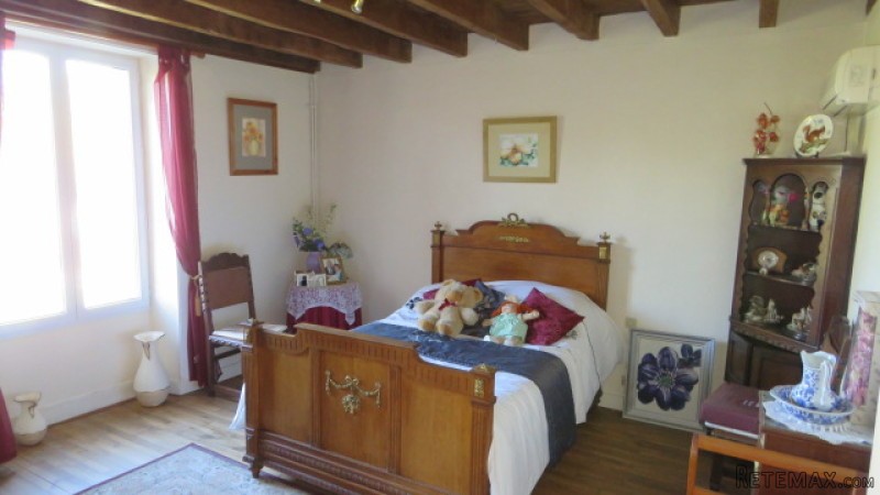 Big country house with orchard. - 2