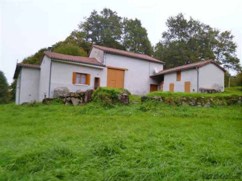 Farmhouse With Outbuildings On 1.4..