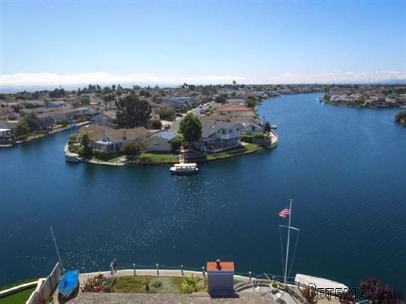 Stunning wide waterfront single level.. - 2