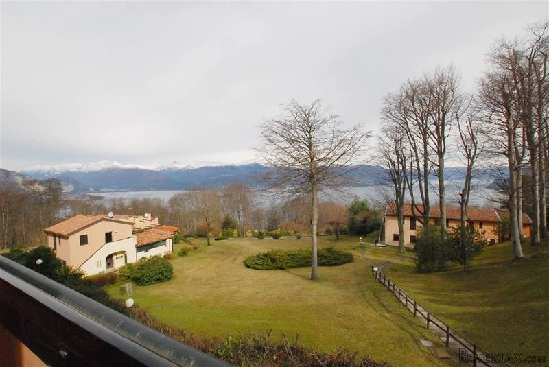 2 bedroom Apartment For Sale: Stresa.. - 2