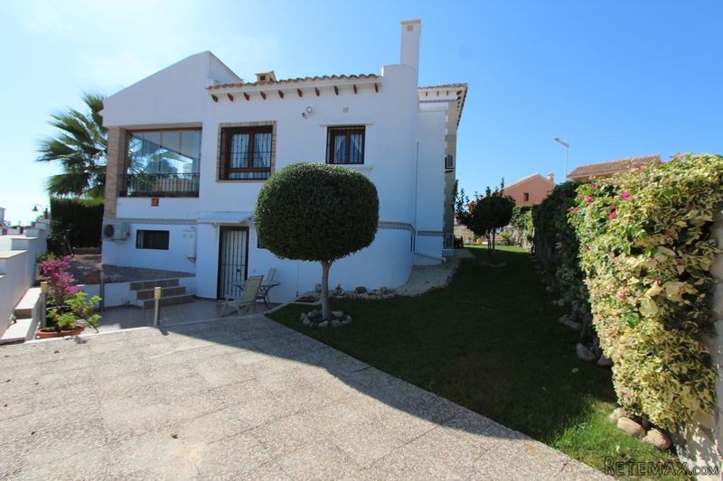 5 Bedrooms - Villa - Alicante - For Sale - 2