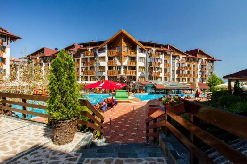 “Belvedere Holiday Club” - exceptional g..