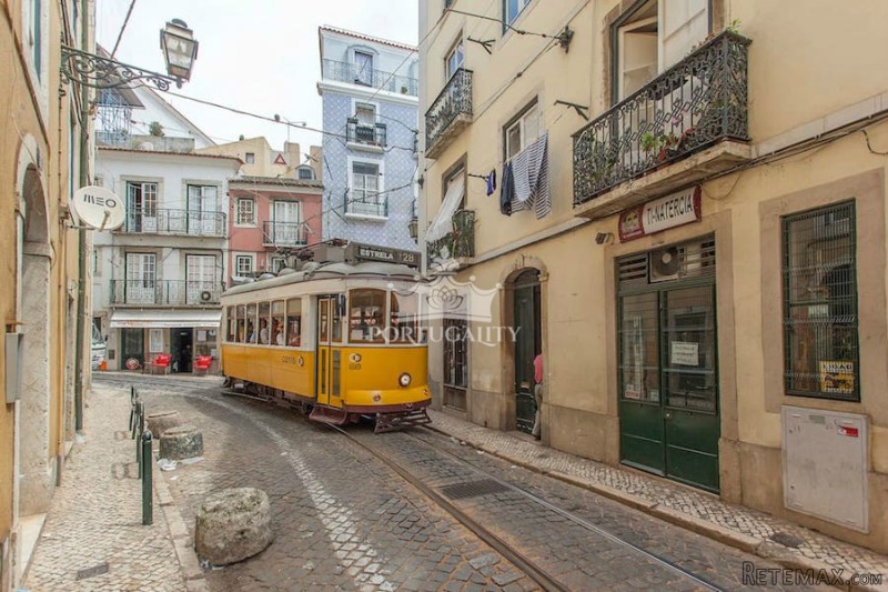Sunny T1 Apartment In Alfama