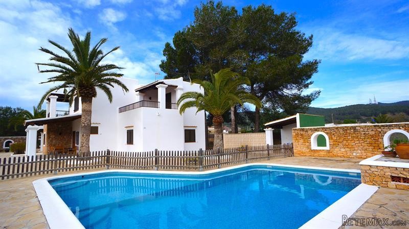 4 bedroom Country House For Sale: Sant..
