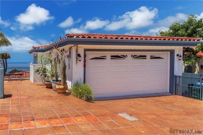 906 Van Dyke Drive
