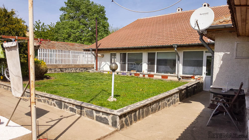 Renovated house with outbuildings and.. - 2
