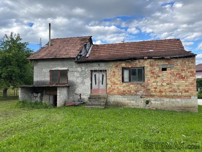 Kuća za renovaciju ili rušenje – idealna prilika za novi dom