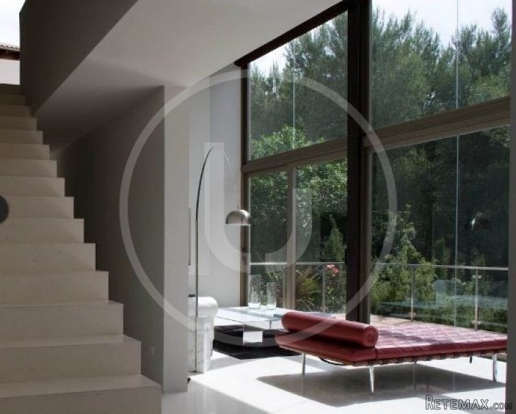 Luxury modern villa by Bruno Erpicum - 2