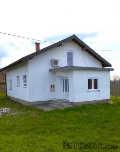 Karlovac, Vojnić, Imanje s kućom, garažom i ljetnom kuhinjom - 2