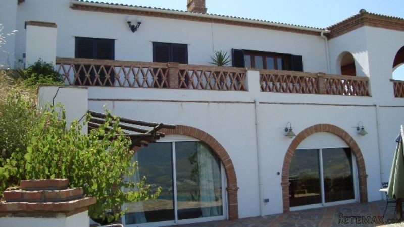 7 bedroom, 5 bathroom Villa, (build 420.. - 2