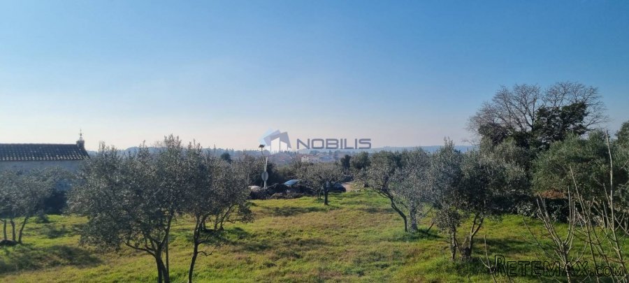 Pula, Fažana, 1500m2, moguć ulaz sa dvije strane, 700m od m..