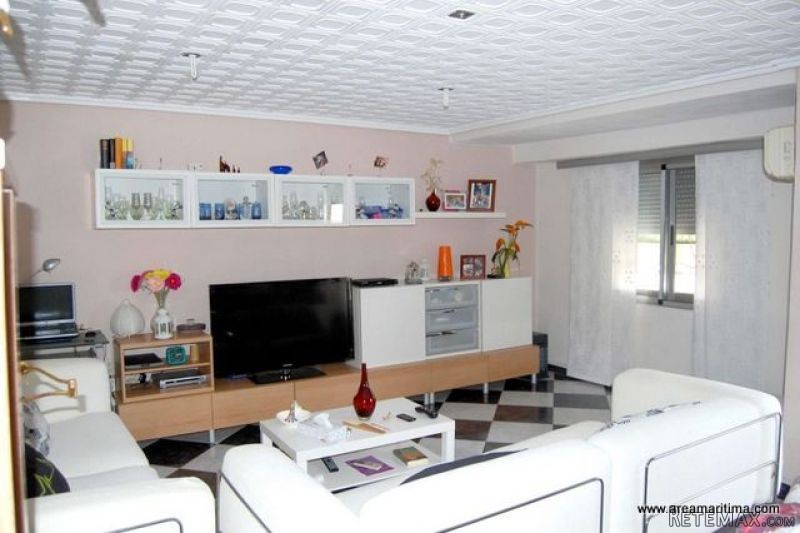 Flat for sale by the Marina Real Juan..