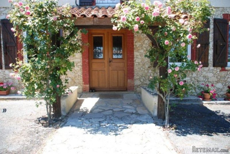 4 Bedrooms - House - Midi-Pyrenees -..