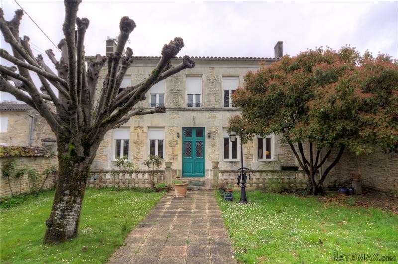 Large House In The Heart Of The Village