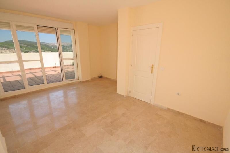 3 bedroom penthouse for sale - 2