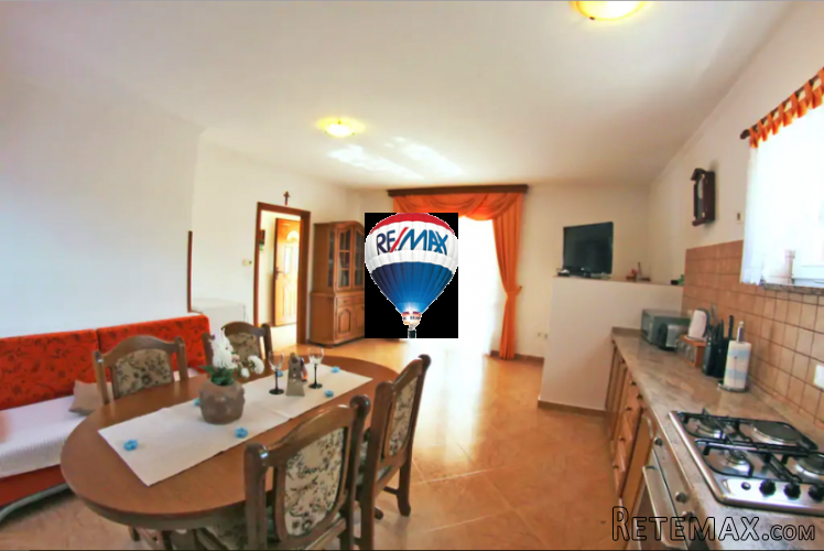 ROVINJ- kuća na osami sa velikom okućnicom - 4