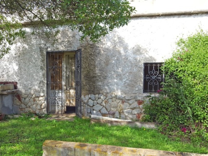 Beautiful Plot Covered In Charming.. - 2