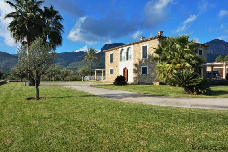 Prestigious country home in a..