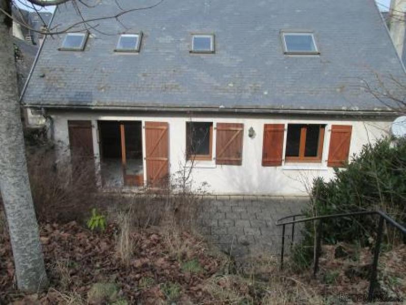 Traditional House with Garden