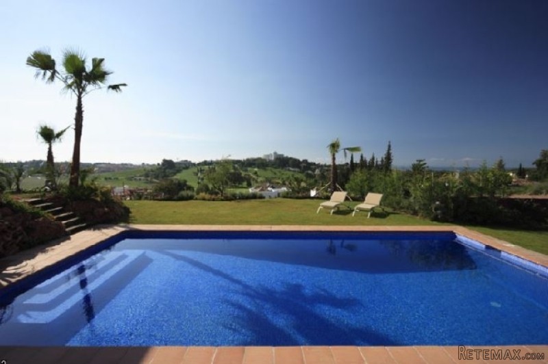4 Bedrooms - Villa - Malaga - For Sale - 2