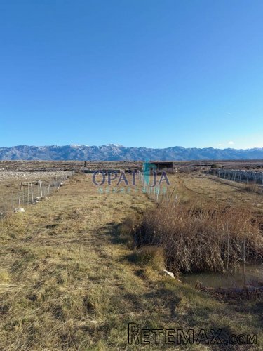 Pag - zemljište cca 60000 m2 - 2