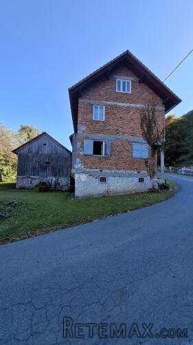 VRBOVSKO KUĆA KRAJ KUPE