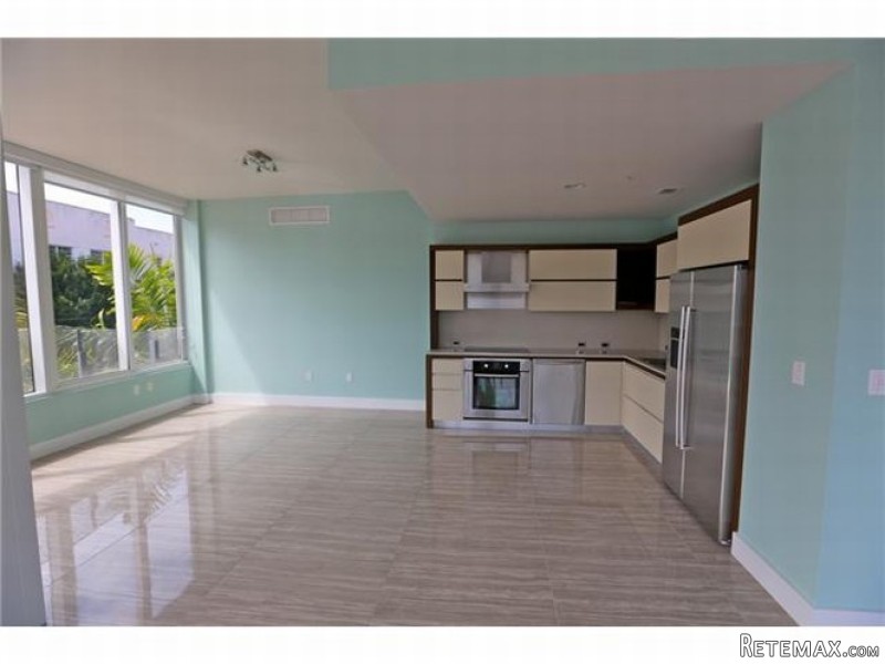 4 bedroom Flat For Sale: 2100 PARK AV #.. - 2